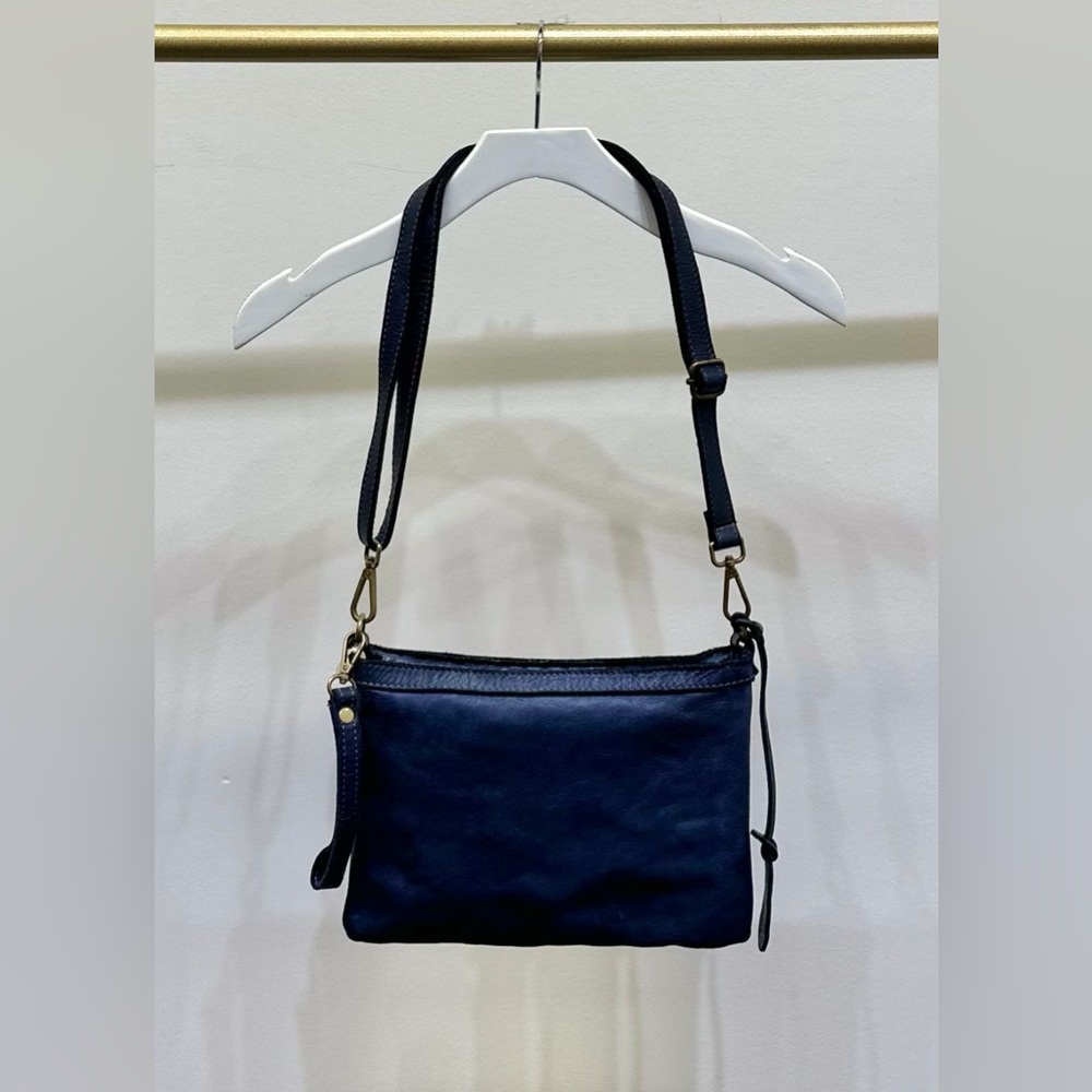 (L326-NVY) DISTRESSED ADJUSTABLE CROSSBODY/SHOULDER BAG - Picture 2 of 2